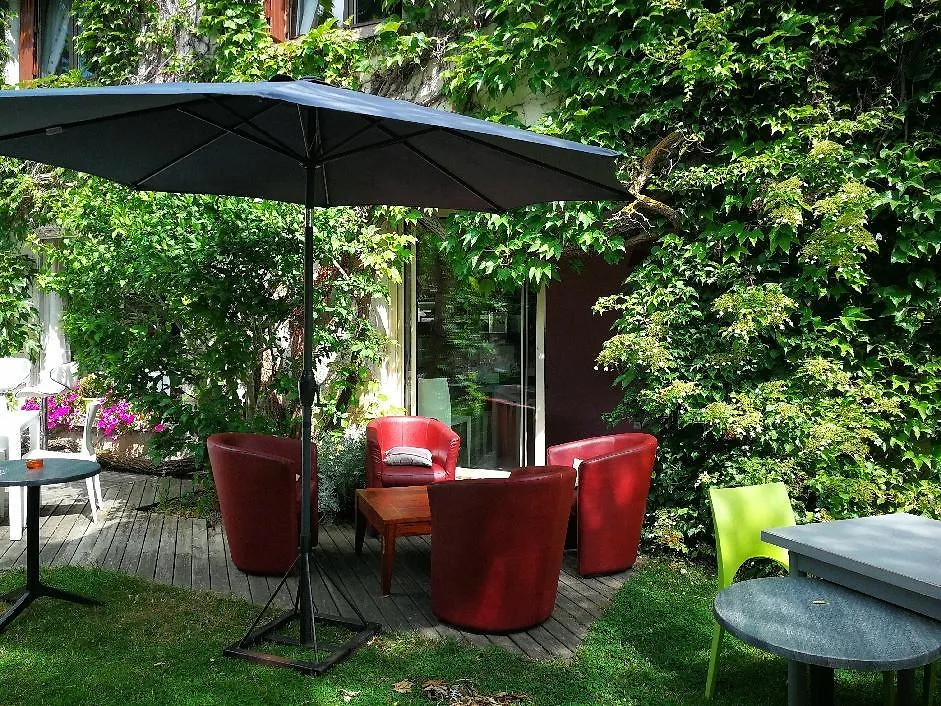 Logis Hotel De La Levee Betton 2*,